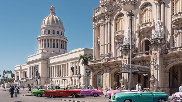 Havana: Should You Go Self-Guided or Hire a Guide?